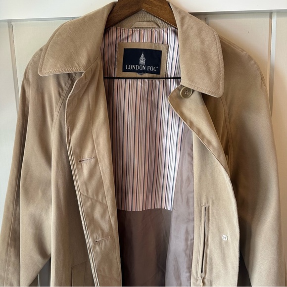 Vintage London Fog Classic Beige Jacket- size XL-XXL - Picture 7 of 11